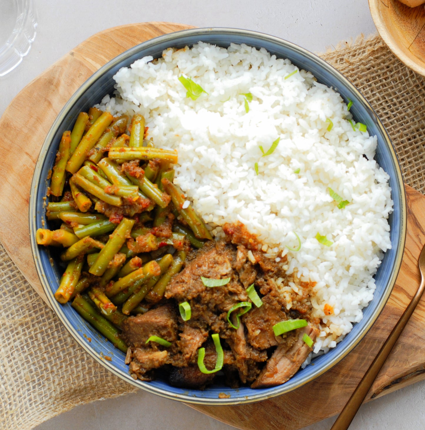 Babi Ketjap met Sajoer Boontjes