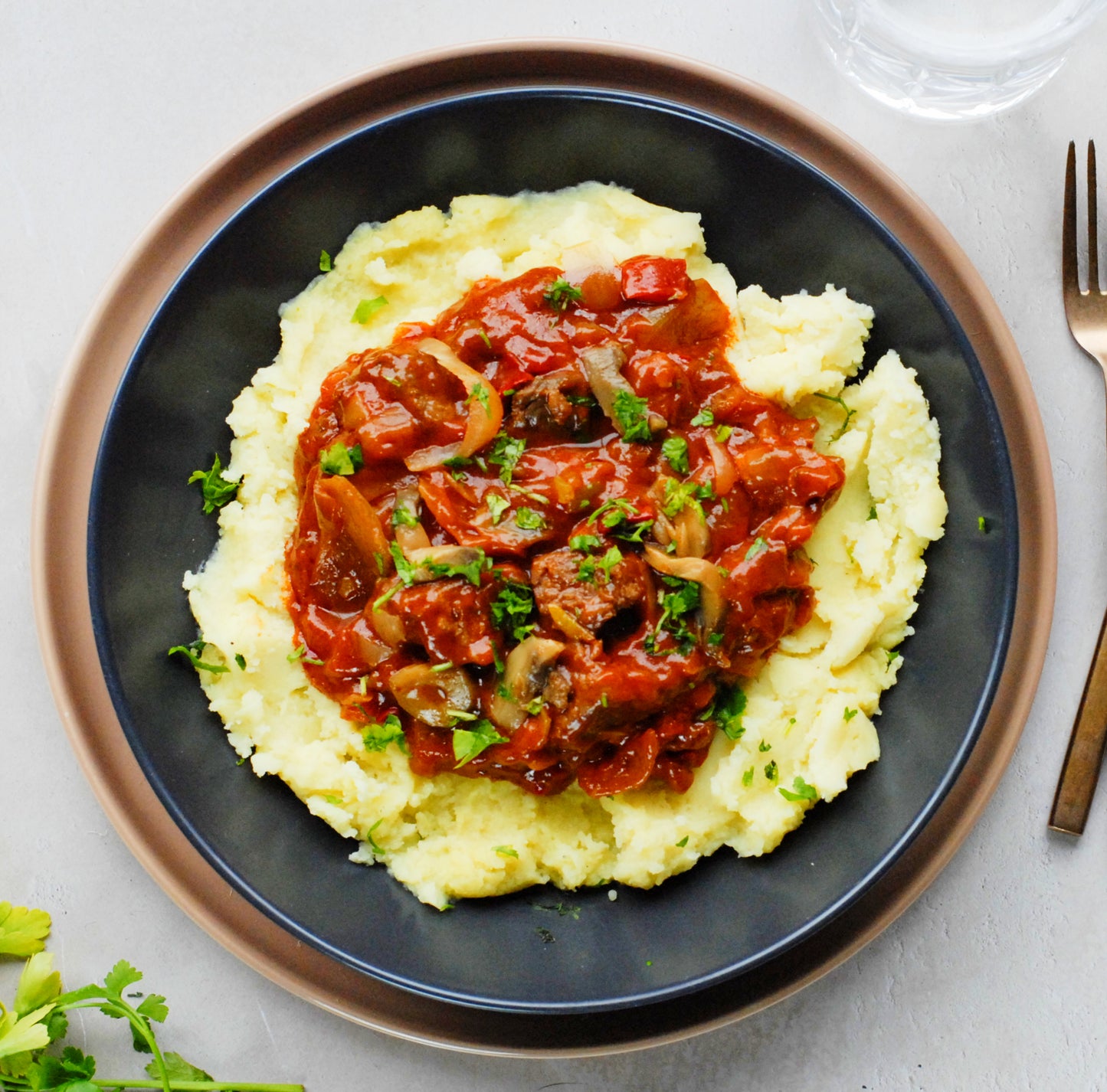 Rundergoulash met aardappelpuree