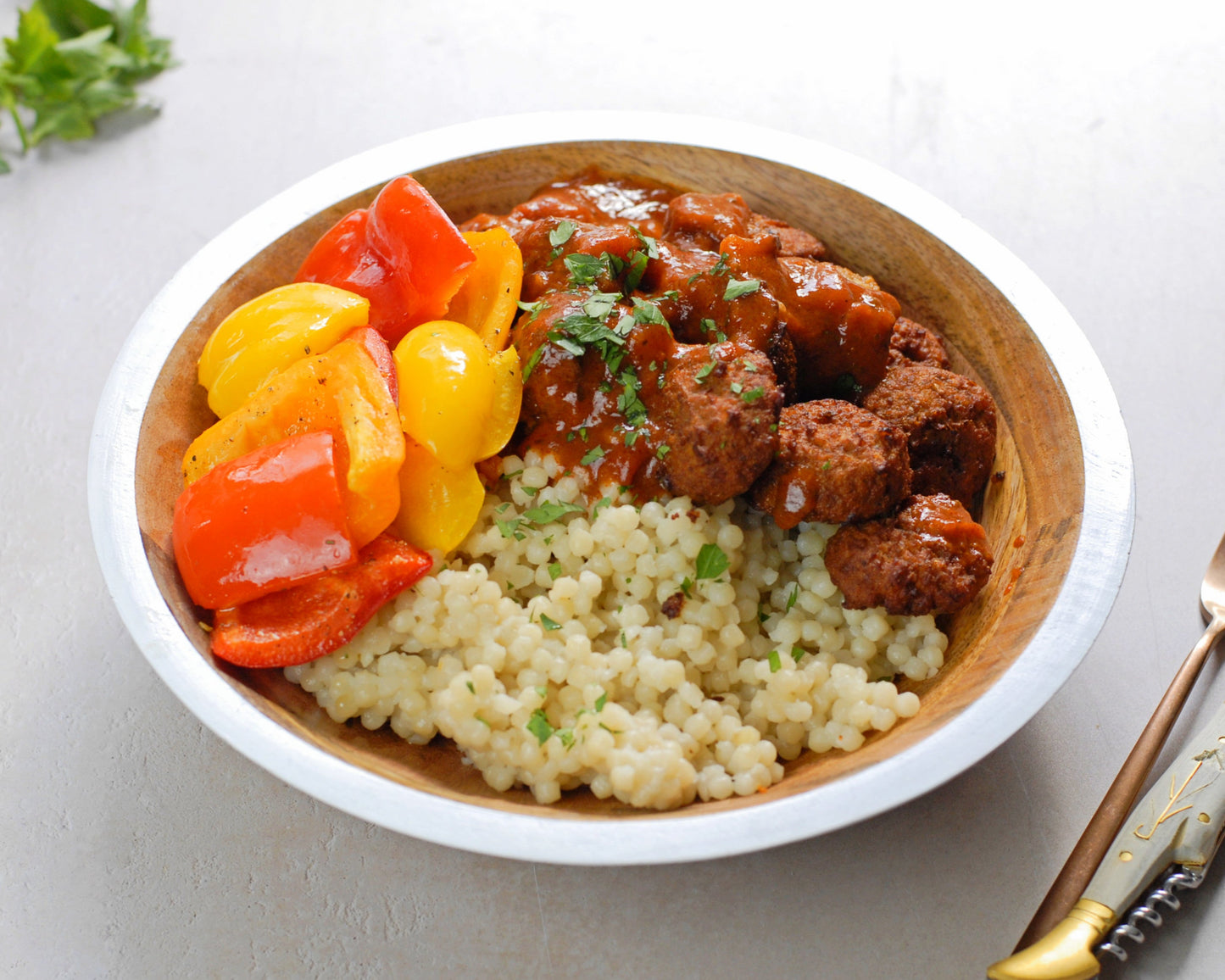 Falafel Tajine met Geroosterde Paprika en Parelcouscous